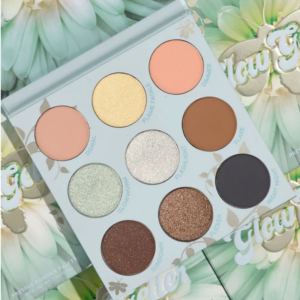 COLOR POP GLOW GETTER PRESSED POWDER EYESHADOW PALETTE - BRAND NEW in the box!